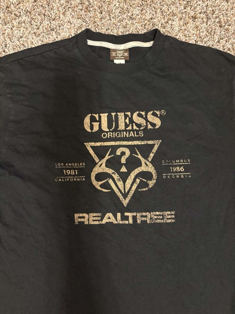 Guess Originals x Realtree Logo Tee - Picture 3 of 5